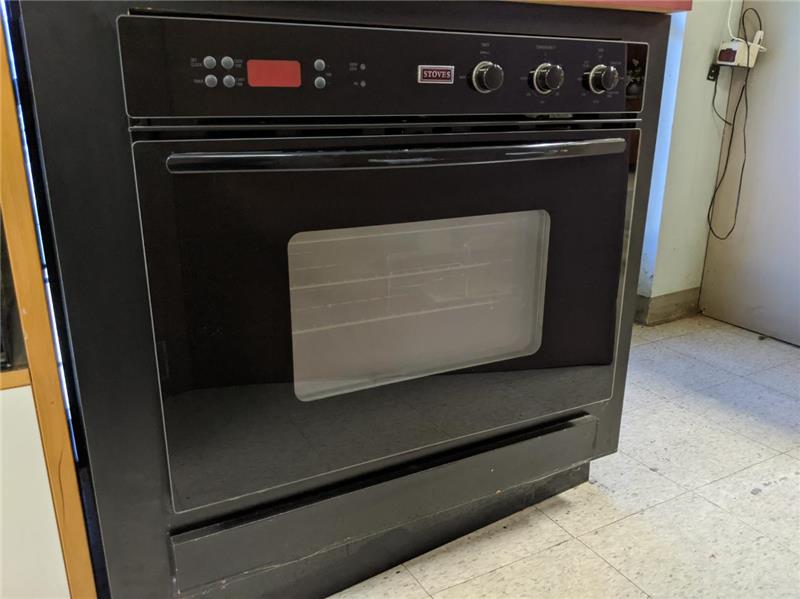 STOVES 30 Inch Electric Single Oven - Floor Model - B (750EM)