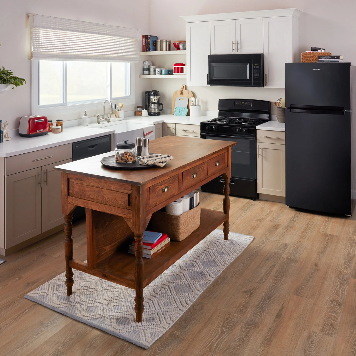 AMANA 30-inch Electric Range with Extra-Large Oven Window - Black (AER6303MFB)