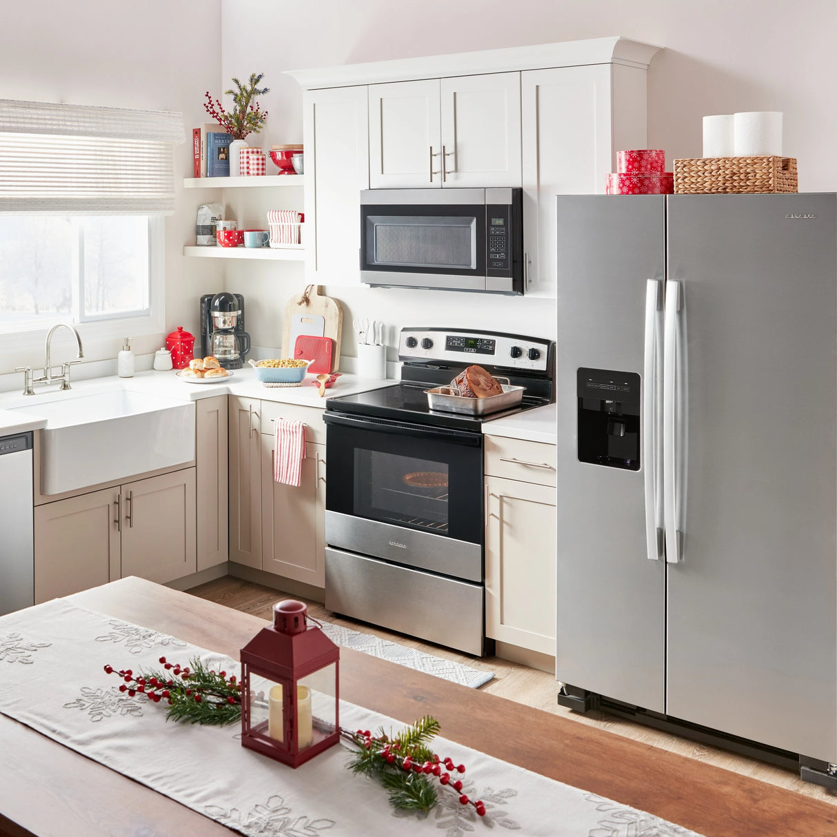 AMANA 30-inch Electric Range with Extra-Large Oven Window - Stainless Steel (AER6303MMS)