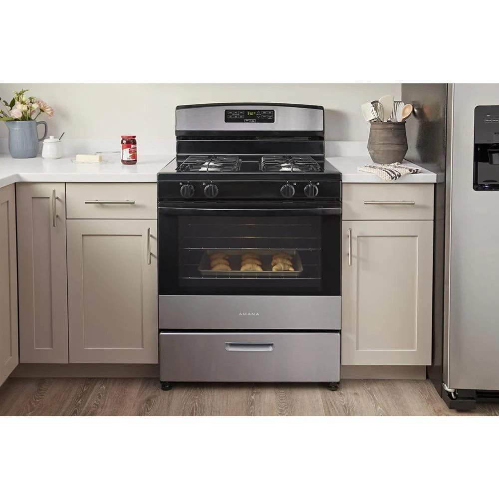 AMANA 30-inch Gas Range with Bake Assist Temps - Stainless Steel (AGR6303MMS)