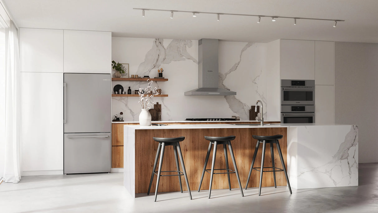 BOSCH 100 Series Freestanding Bottom Freezer Refrigerator Stainless steel (with anti-fingerprint), Total No Frost - Stainless steel (with anti-fingerprint) (B33CM10SNS)