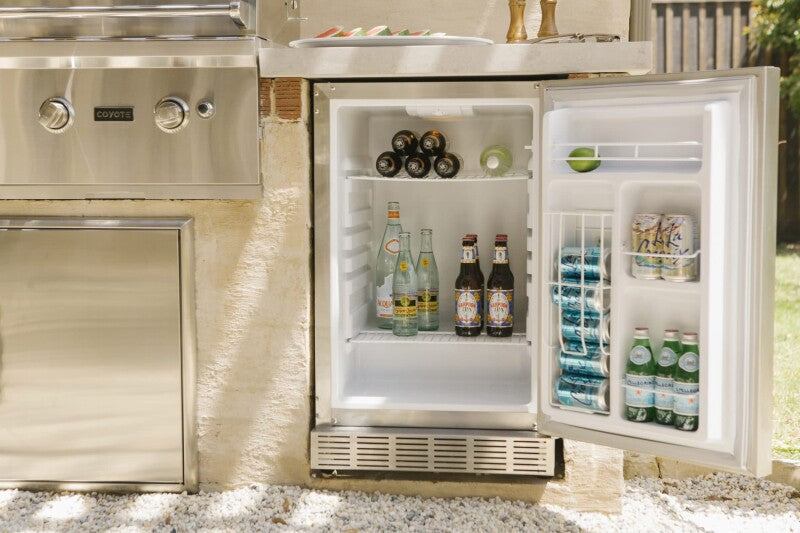 Coyote 21" Outdoor Refrigerator - Stainless Steel (CBIRL)