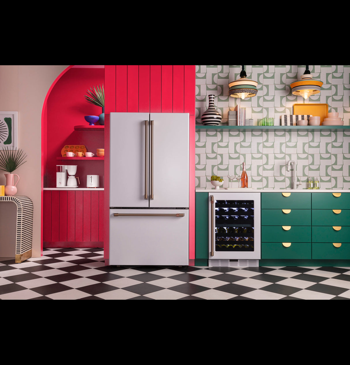 CAFE CAF?™ Wine Center - Matte White (CCP06DP4PW2)