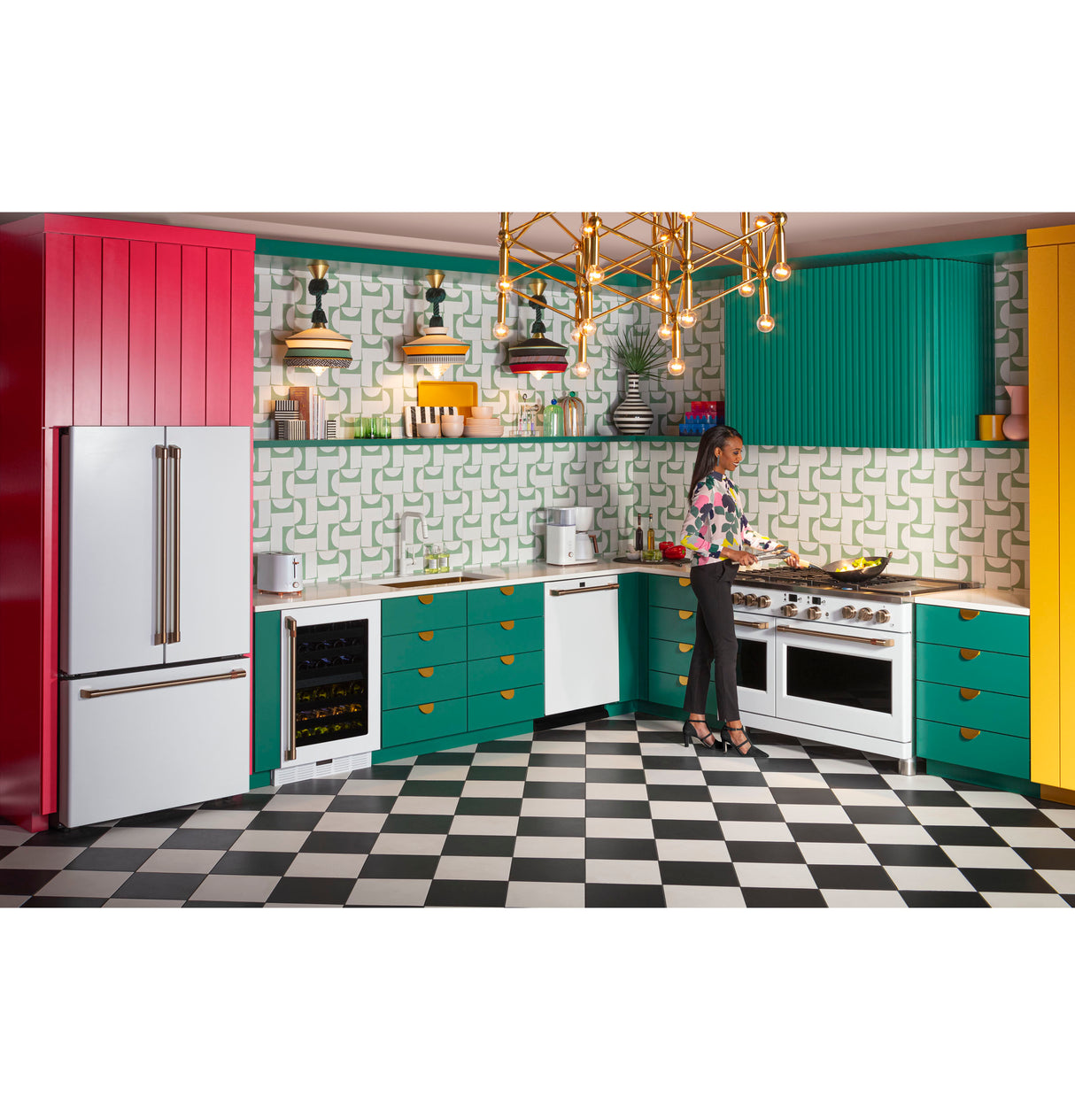 CAFE CAF?™ Wine Center - Matte White (CCP06DP4PW2)