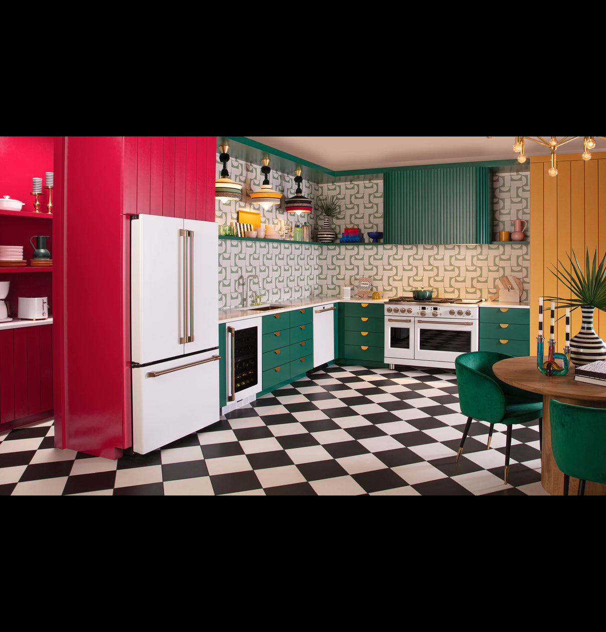 CAFE CAF?™ Wine Center - Matte White (CCP06DP4PW2)