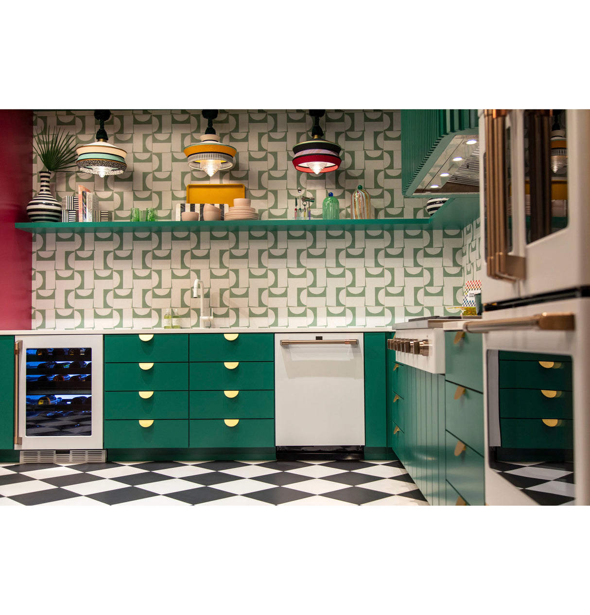 CAFE CAF?™ Wine Center - Matte White (CCP06DP4PW2)