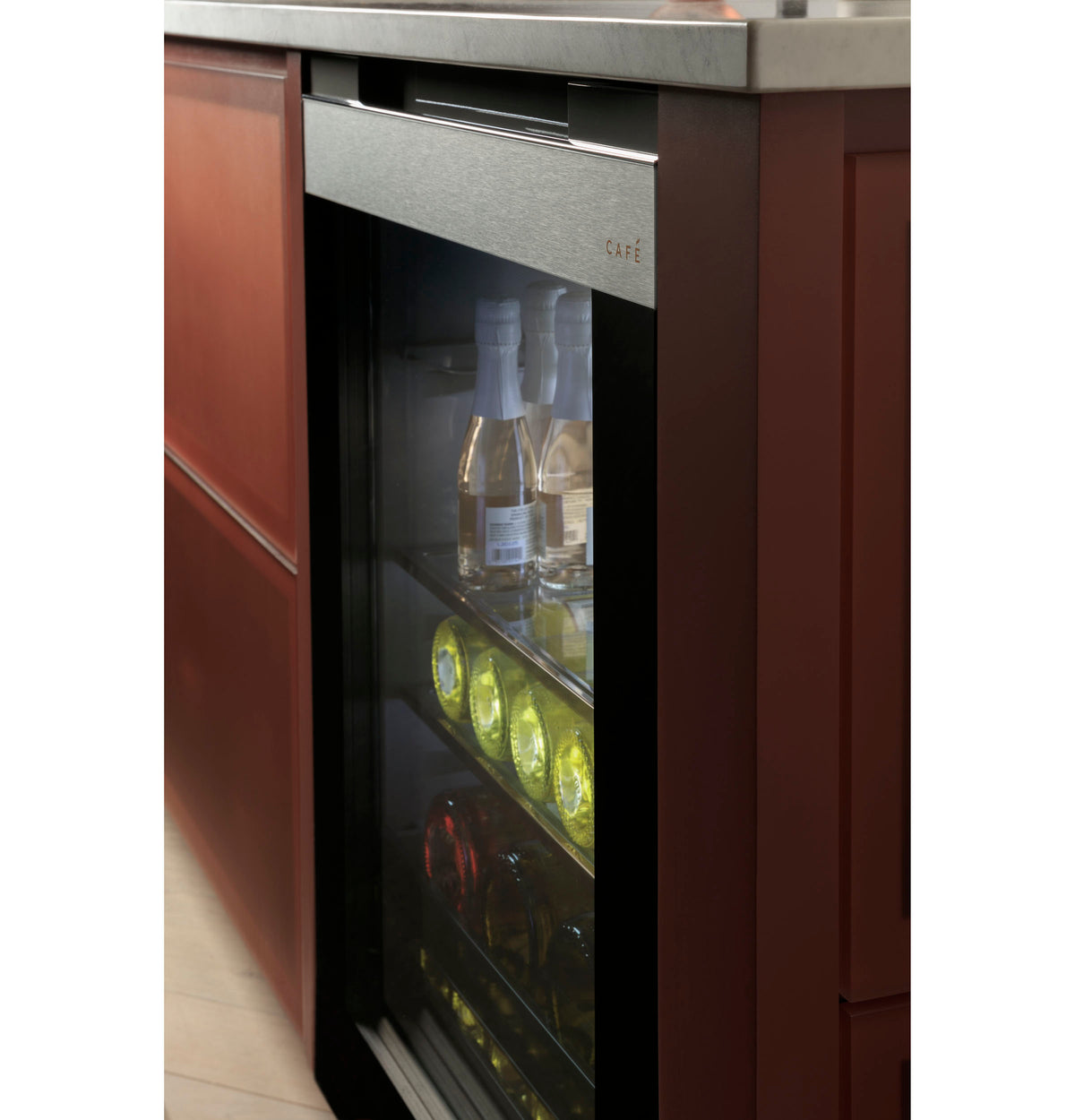 CAFE Caf? 126-can Or 14-bottle Beverage Center In Platinum Glass - Platinum Glass (CCR06BM2PS5)