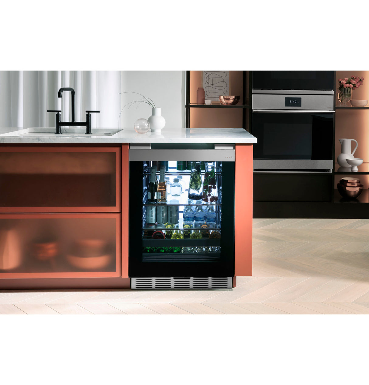 CAFE CAF?™ Beverage Center in Platinum Glass - Platinum Glass (CCR06BM2PS5)