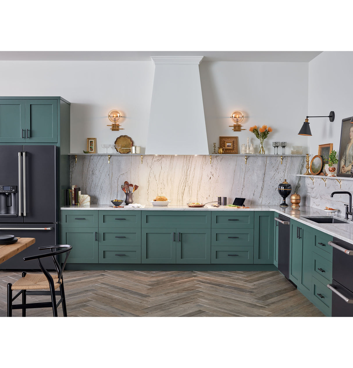 CAFE Caf? 5.7 Cu. Ft. Built-in Dual-drawer Refrigerator - Matte Black (CDE06RP3ND1)