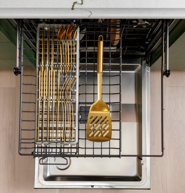 CAFE Caf? Customfit Stainless Interior Dishwasher With Ultra Wash & Dry, 42 Dba - Stainless Steel (CDT828P2VS1)