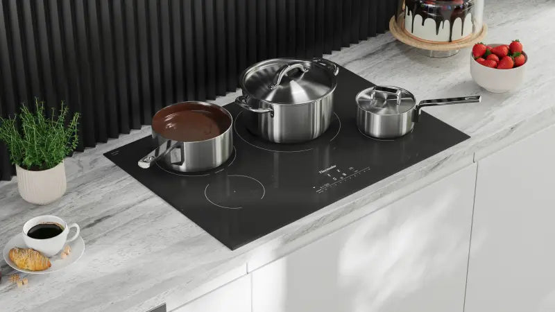 Thermador 30" Heritage Induction Cooktop, Black, Frameless, HC - Black (CIT304BB)