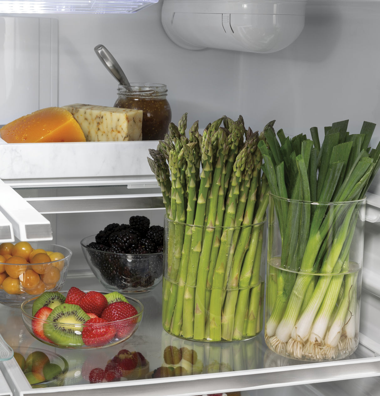 CAFE Caf? 18.6 Cu. Ft. Counter-depth French-door Refrigerator - Matte White (CWE19SP4NW2)