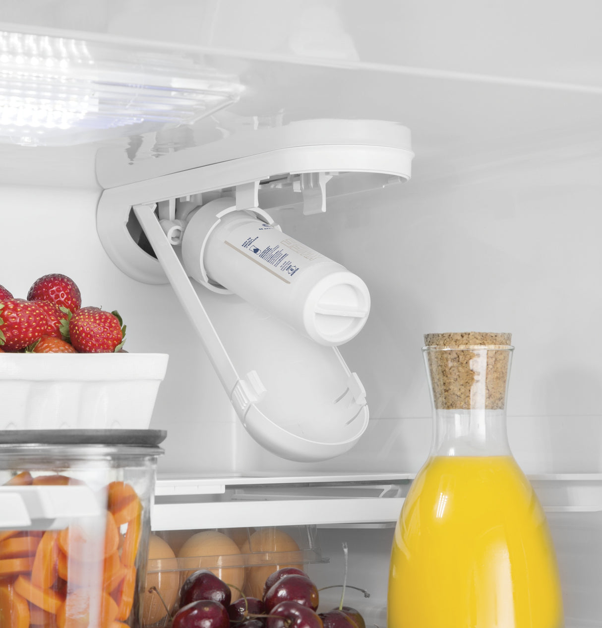 CAFE Caf? 18.6 Cu. Ft. Counter-depth French-door Refrigerator - Matte White (CWE19SP4NW2)