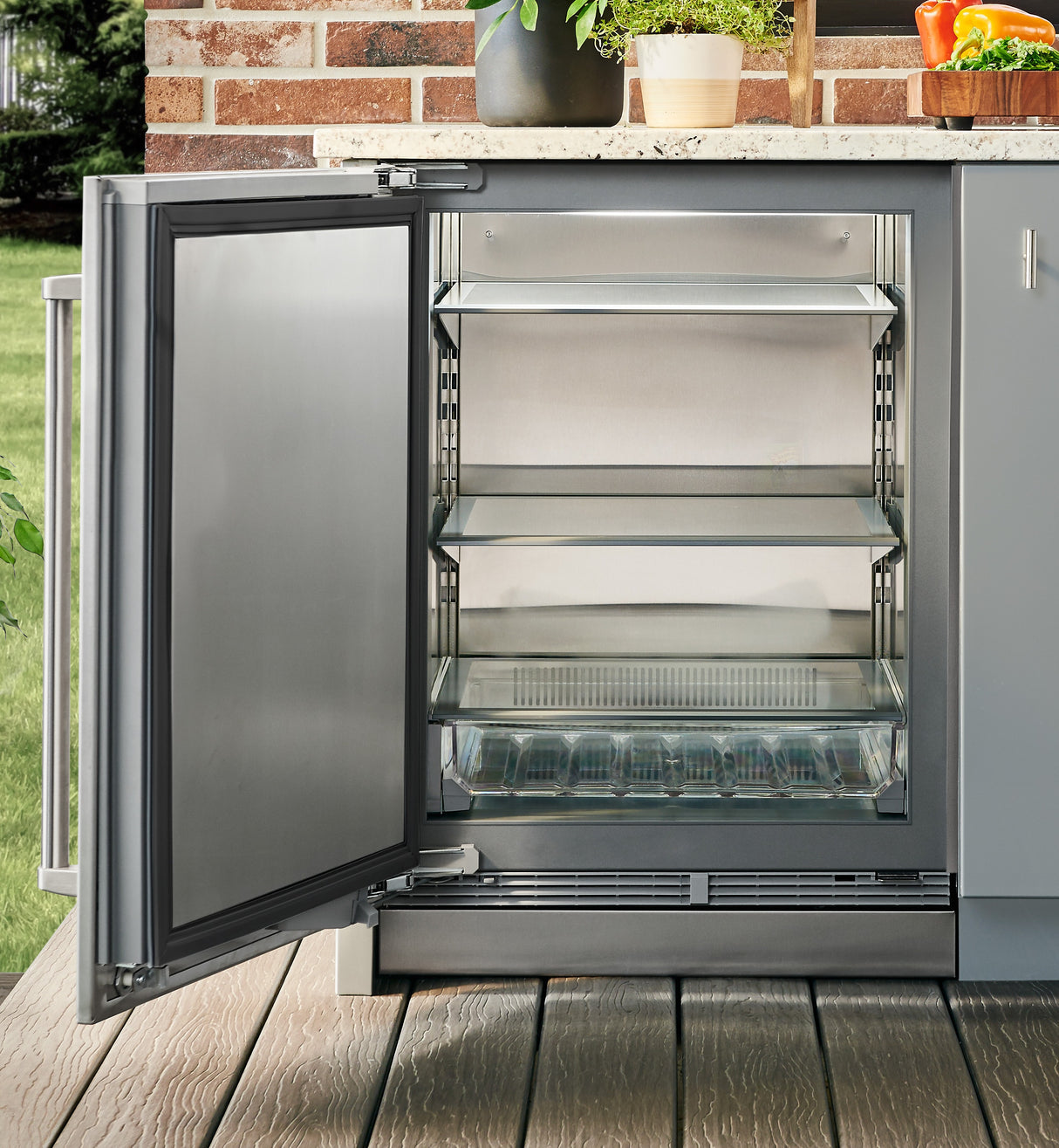 Sub-Zero 24" Outdoor Undercounter Refrigerator ? Panel Ready - Right Hinge - Stainless (DEU2450ROR)