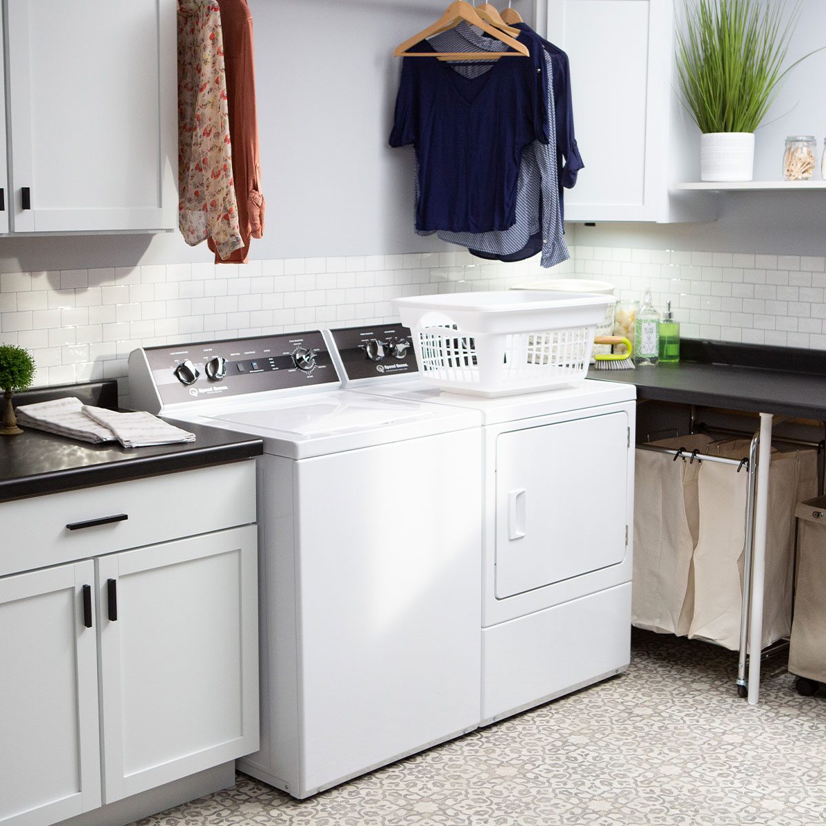Speed Queen DR5 Sanitizing Gas Dryer with Steam - White (DR5004WG)