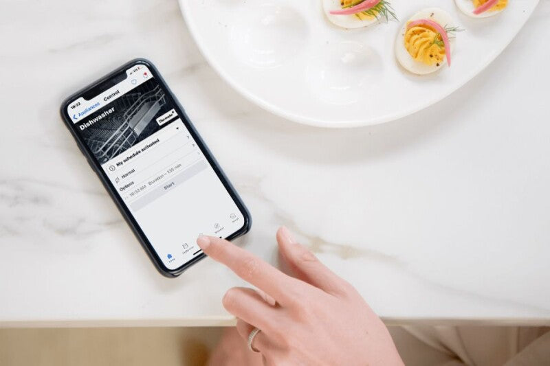 Thermador Emerald 24" Top Control Smart Built-In Tub Dishwasher with 3rd Rack and PowerBoost, 48 dBA - Stainless Steel (DWHD640EFP)