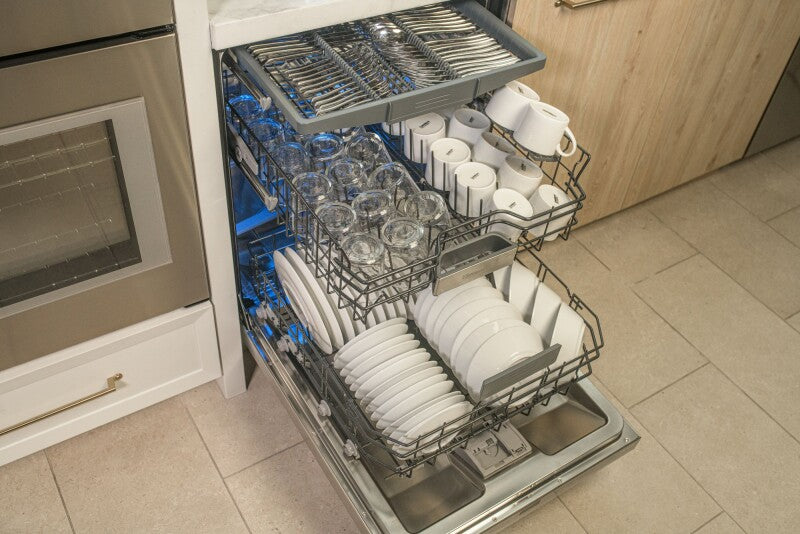 Thermador Sapphire - Professional Handle - $500 w/1,2,Free - Stainless Steel (DWHD660EFP)