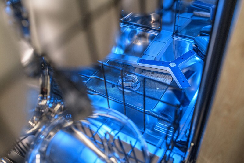 Thermador Sapphire - Professional Handle - $500 w/1,2,Free - Stainless Steel (DWHD660EFP)