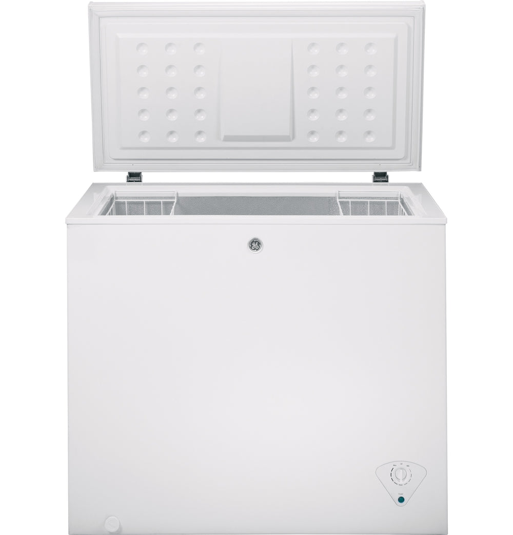 GE 7.0 Cu. Ft. Manual Defrost Chest Freezer - White (FCM7STWW)