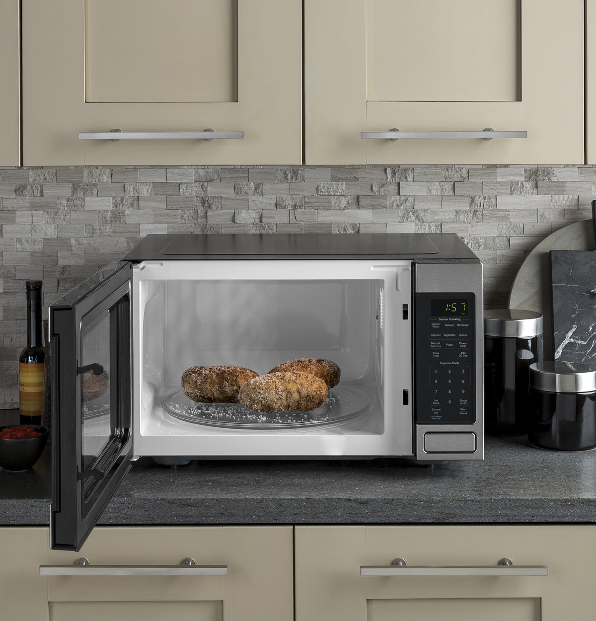 GE 1.6 Cu. Ft. Countertop Microwave Oven - Stainless Steel (GCST16S1WSS)