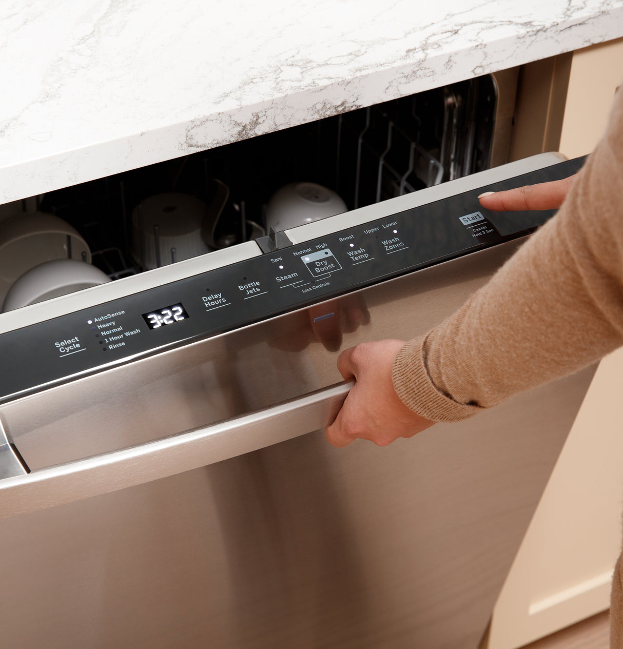 GE Top Control with Stainless Steel Interior Dishwasher with Sanitize Cycle - Stainless Steel (GDT670SYVFS)