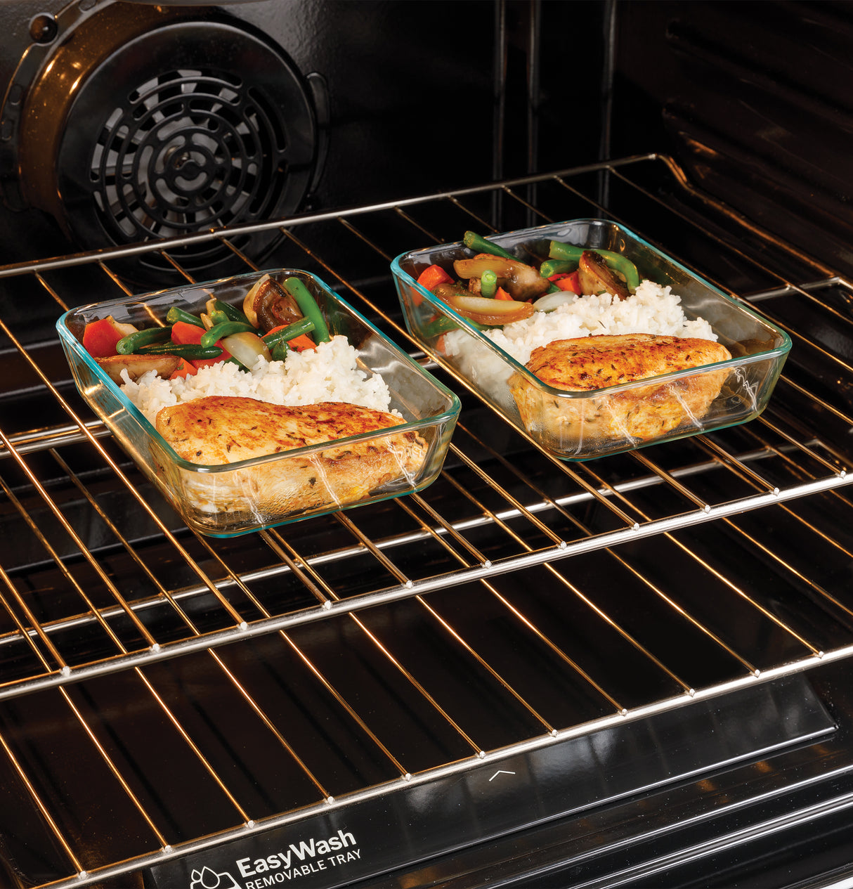 GE 30" Free-Standing Gas Convection Range with No Preheat Air Fry and EasyWash Oven Tray - Stainless Steel (GGF600AVSS)