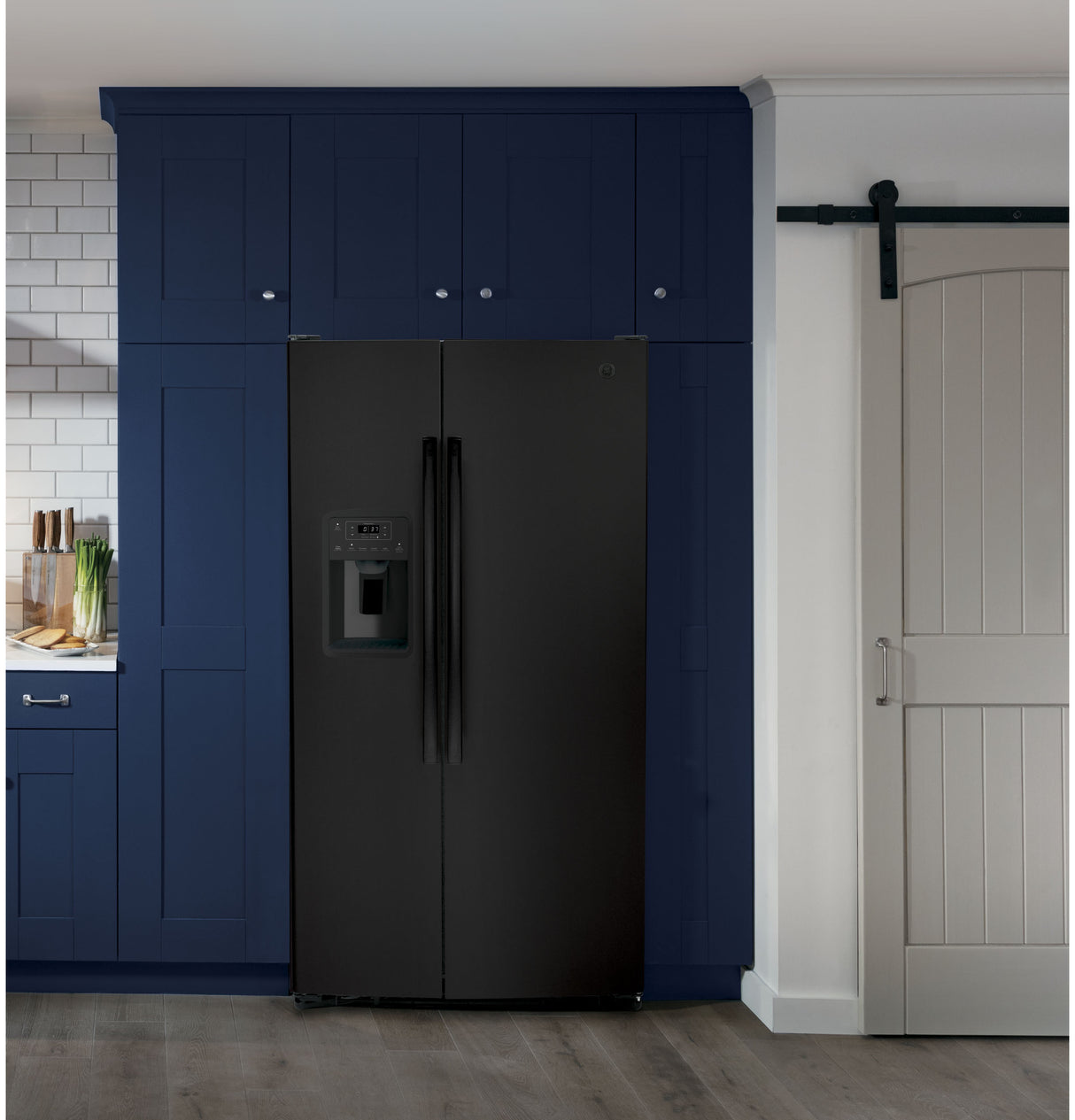 GE GE® ENERGY STAR® 25.3 Cu. Ft. Side-By-Side Refrigerator - Black (GSE25GGPBB)