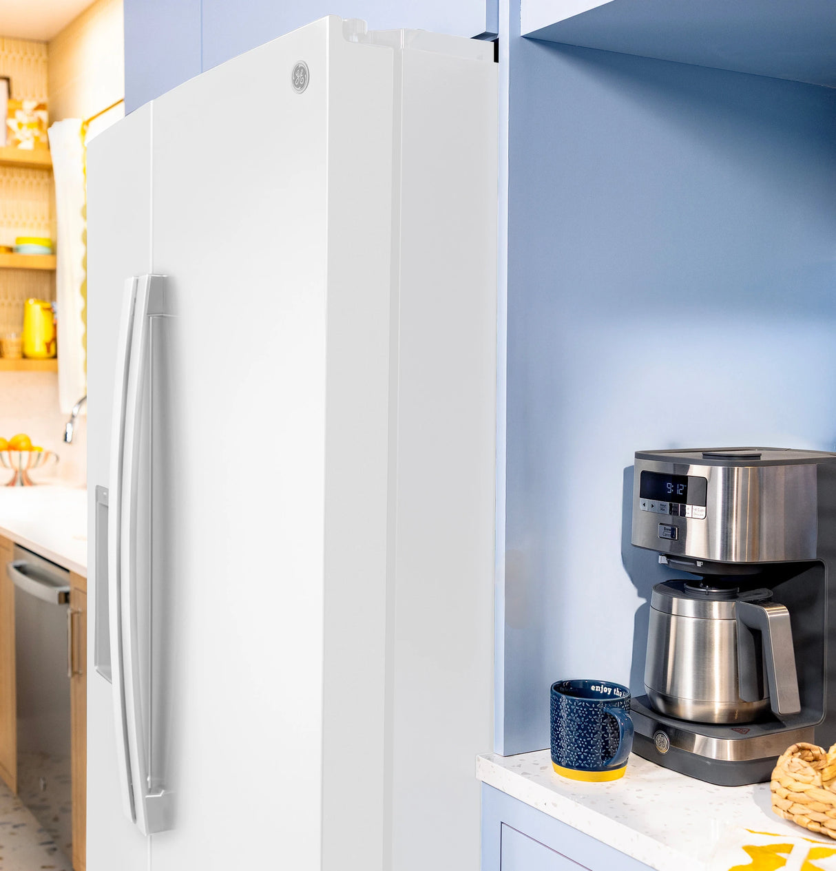 GE 27.9 Cu. Ft. Side-By-Side Refrigerator with Extra Tall Dispenser and In-Door Icemaker - White (GSS28NGYWW)