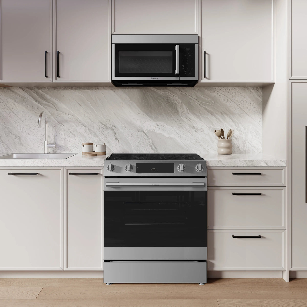 BOSCH 300 Series Electric Slide-in Range 30'' - Stainless Steel (HEF3050MU)