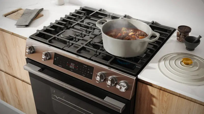BOSCH 100 Series Slide-in Gas Range - Stainless Steel (HGF1050MUC)