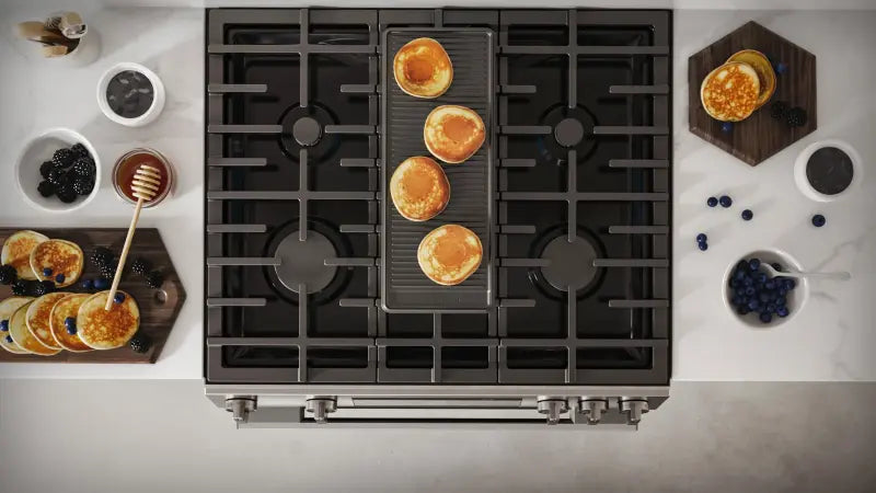 BOSCH 100 Series Gas Slide-in Range - Stainless Steel (HGF1050MUC)