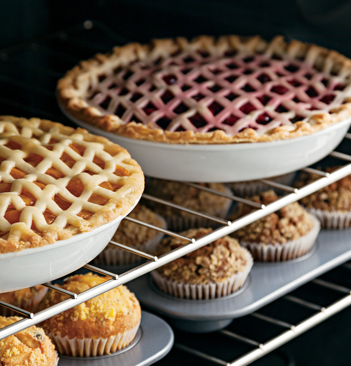 GE 30" Free-Standing Self-Clean Electric Range - White (JB256DMWW)