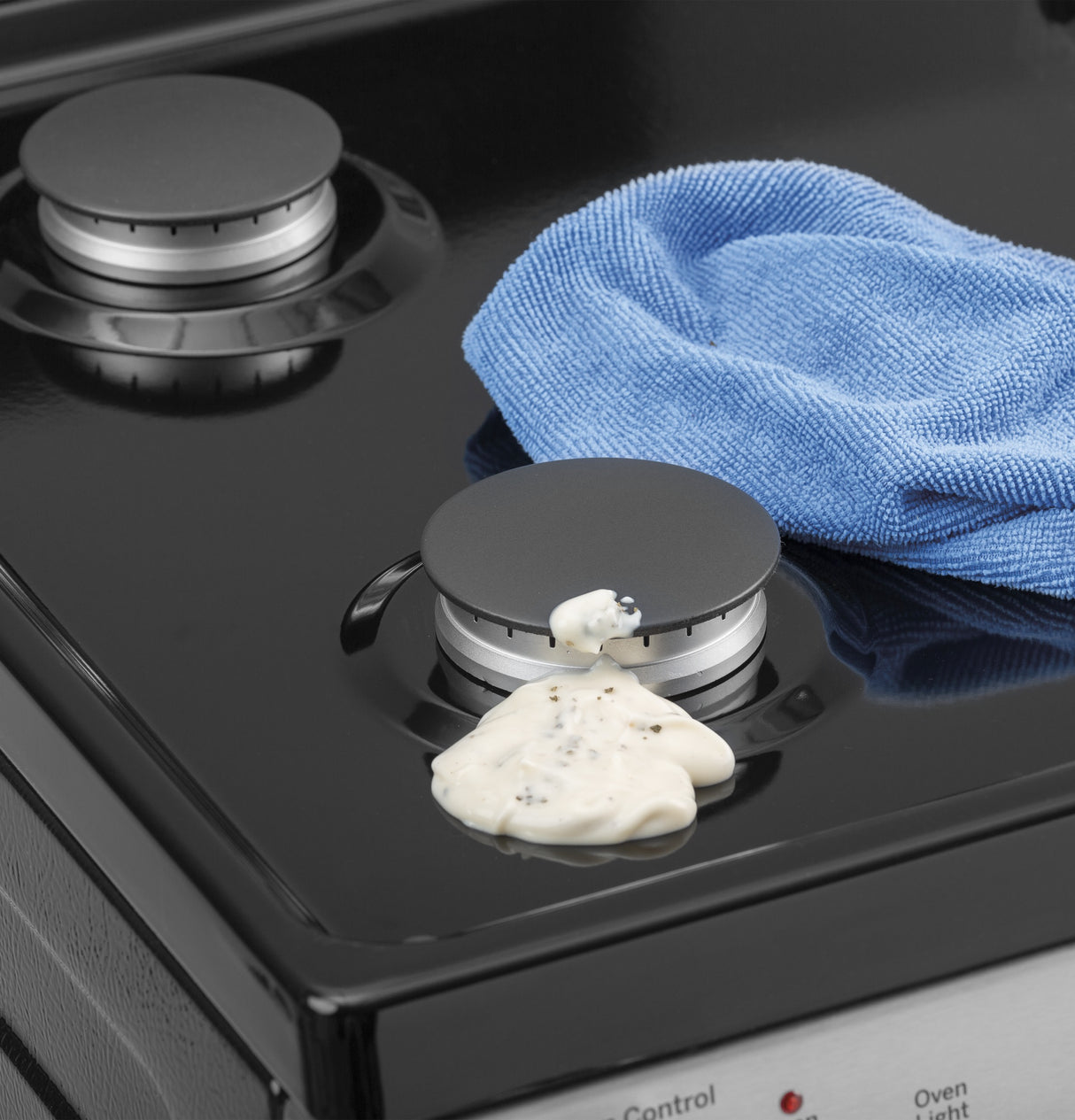 GE 24" Steam Clean Free-Standing/Slide-in Gas Range - Stainless Steel/Black (JGAS640RMSS)