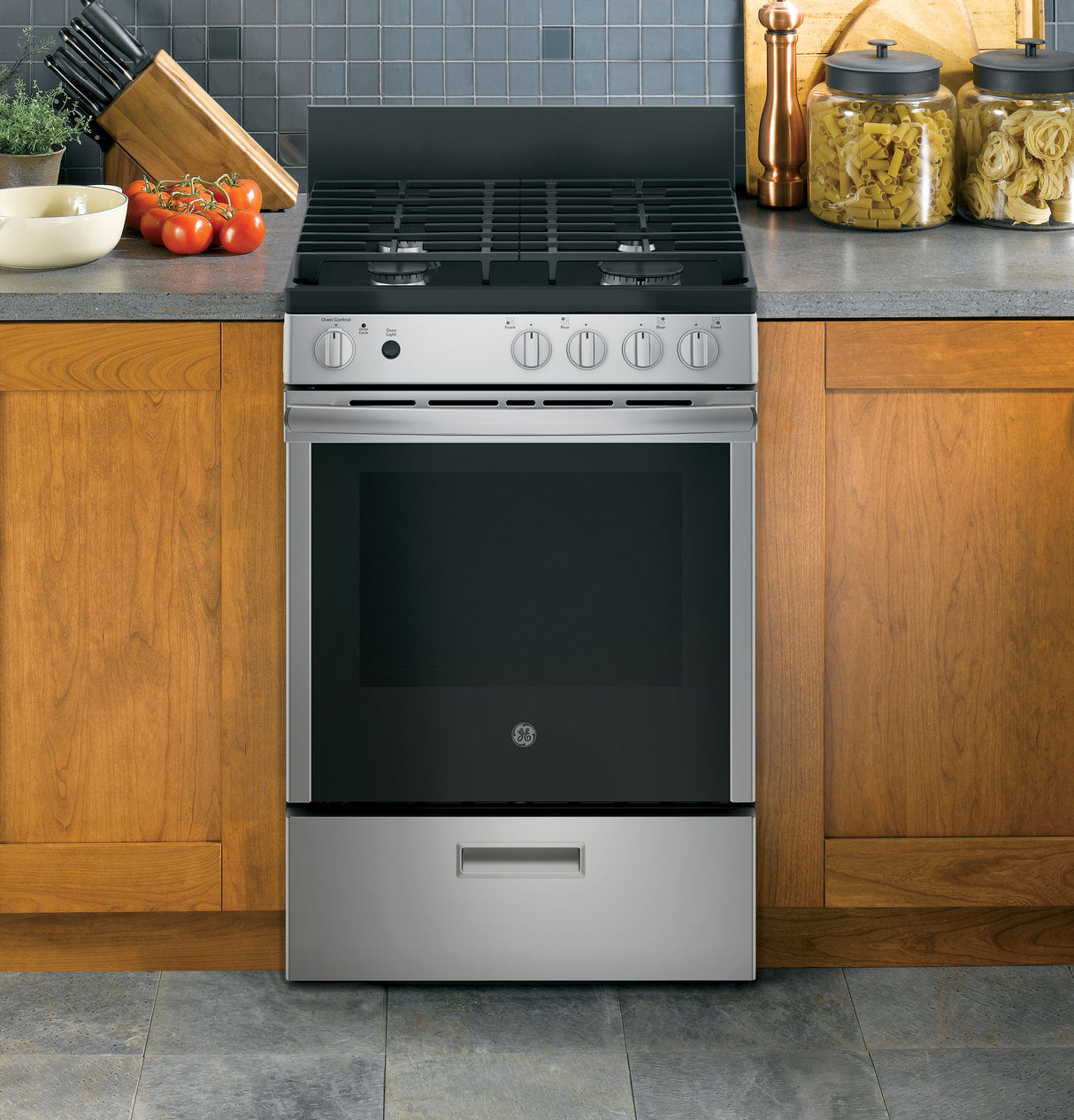 GE 24" Steam Clean Free-Standing/Slide-in Gas Range - Stainless Steel/Black (JGAS640RMSS)