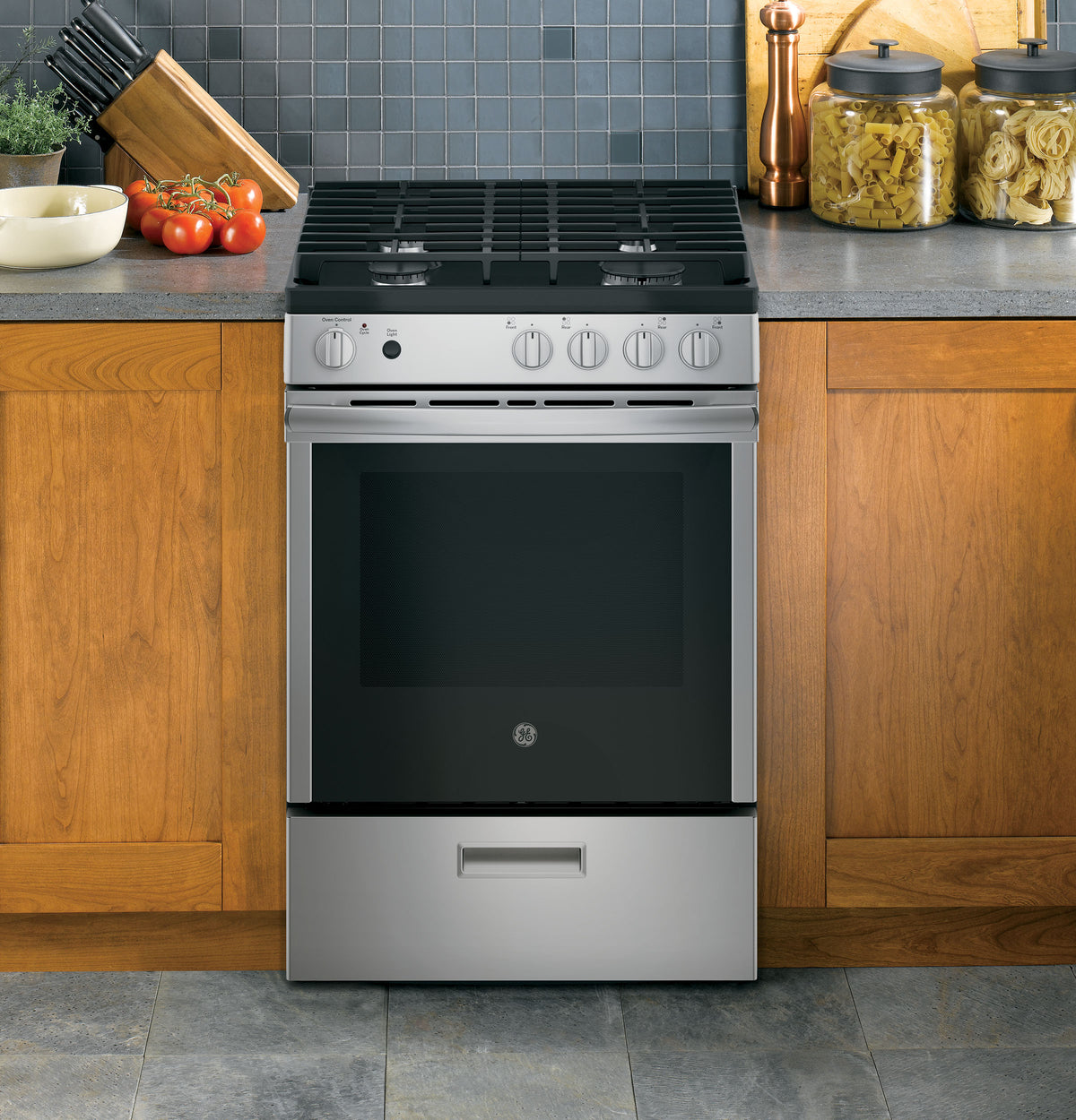 GE 24" Steam Clean Free-Standing/Slide-in Gas Range - Stainless Steel/Black (JGAS640RMSS)