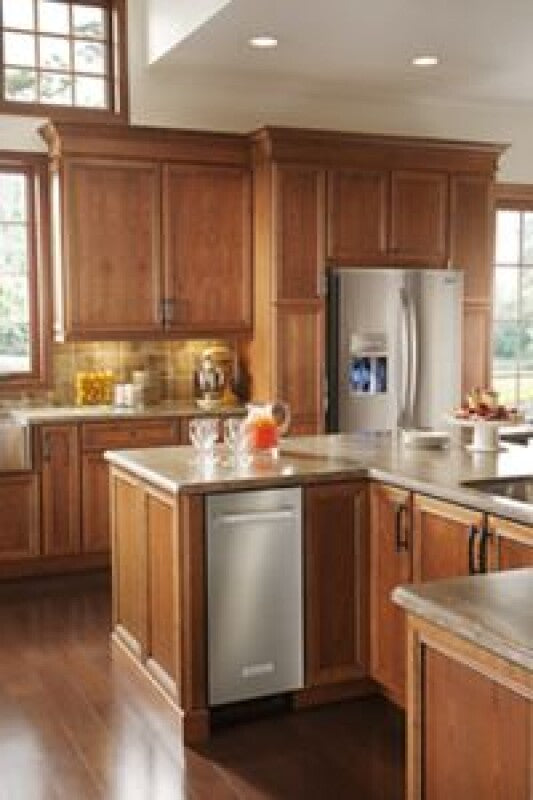 KitchenAid 15'' Automatic Ice Maker with PrintShield™ Finish - Stainless Steel with PrintShield™ Finish (KUIX335HPS)