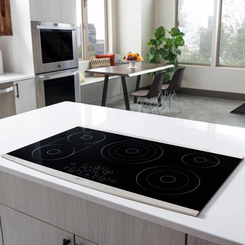LG Studio 30” Electric Cooktop - Black (LSCE305ST)