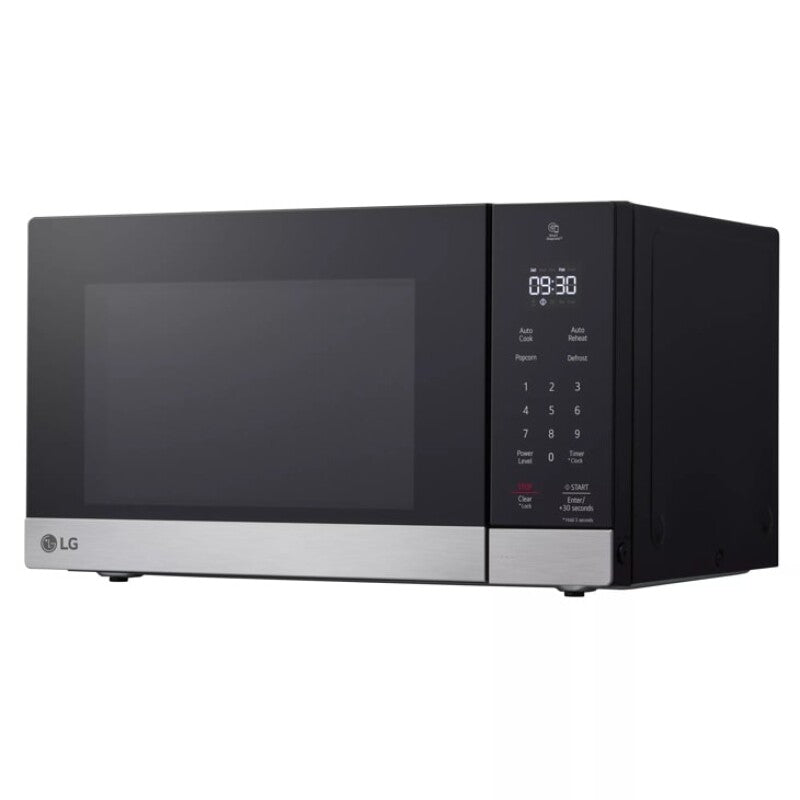LG 0.9 cu. ft. NeoChef™ Countertop Microwave with Smart Inverter - Stainless (MSER0990S)