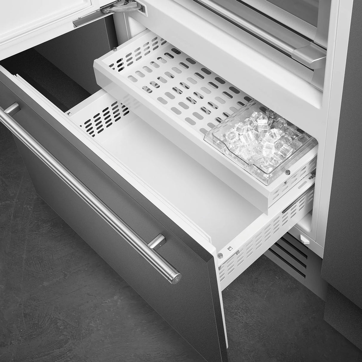 SMEG Refrigerator Universal - Panel Ready (RBMU36L)