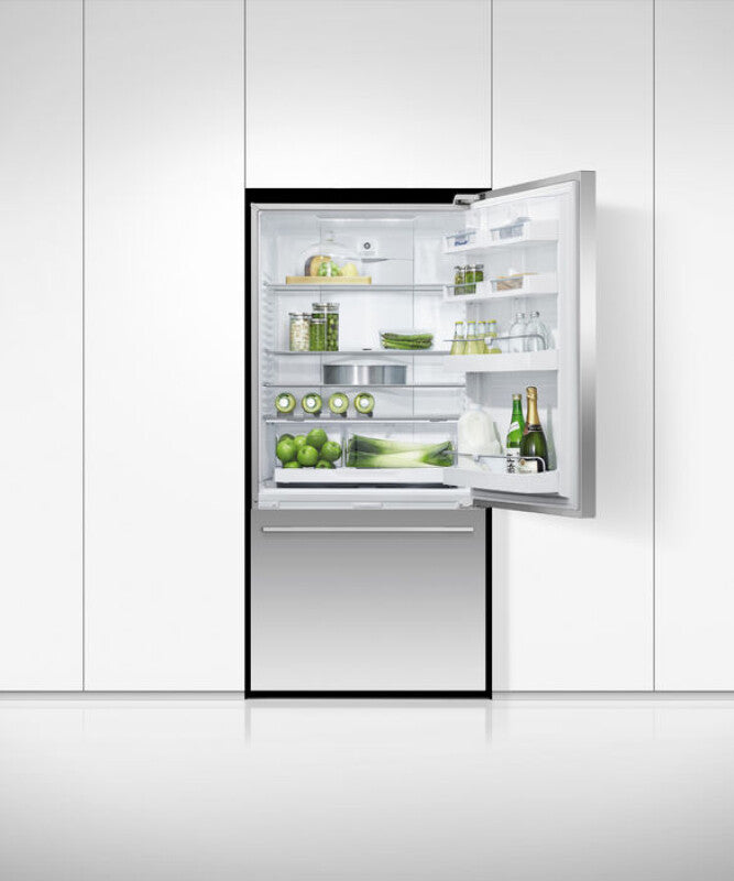 Fisher Paykel Freestanding Refrigerator Freezer, 32", 17.1 cu ft - Stainless Steel (RF170WDRX5N)