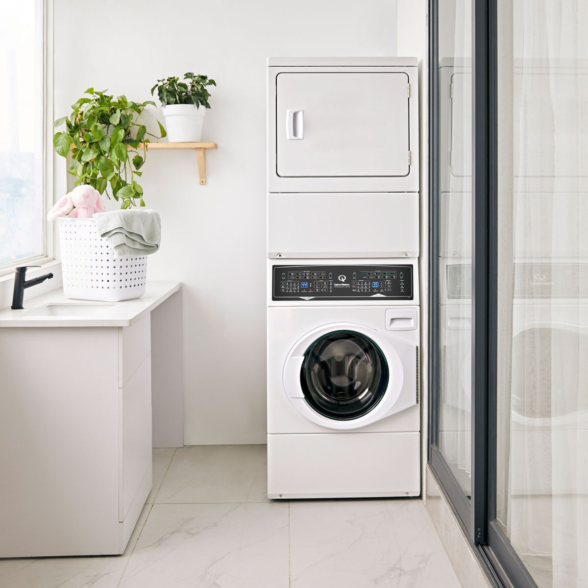 Speed Queen SF7 Stacked White Washer ? Gas Dryer with Pet Plus™ - White (SF7008WG)
