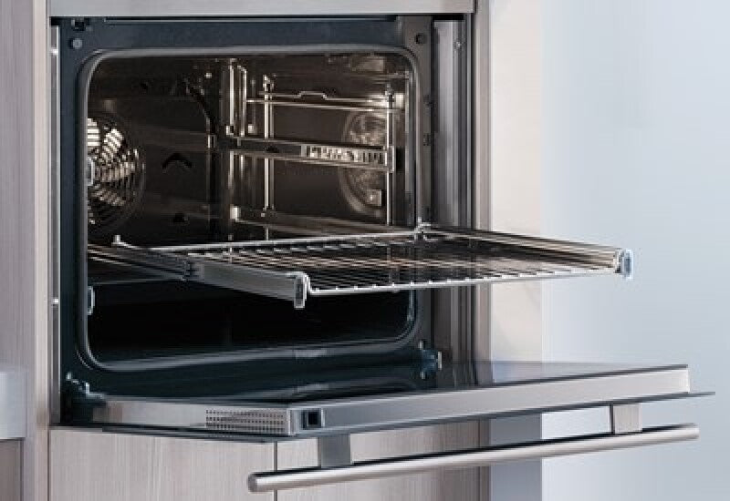 Wolf 24" E Series Transitional Built-In Single Oven - Stainless (SO24TESTH)