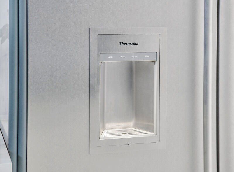 Thermador Built-in Freezer Column 18" External Ice & Water Dispenser Left Hinge - Panel Ready (T18ID905LP)