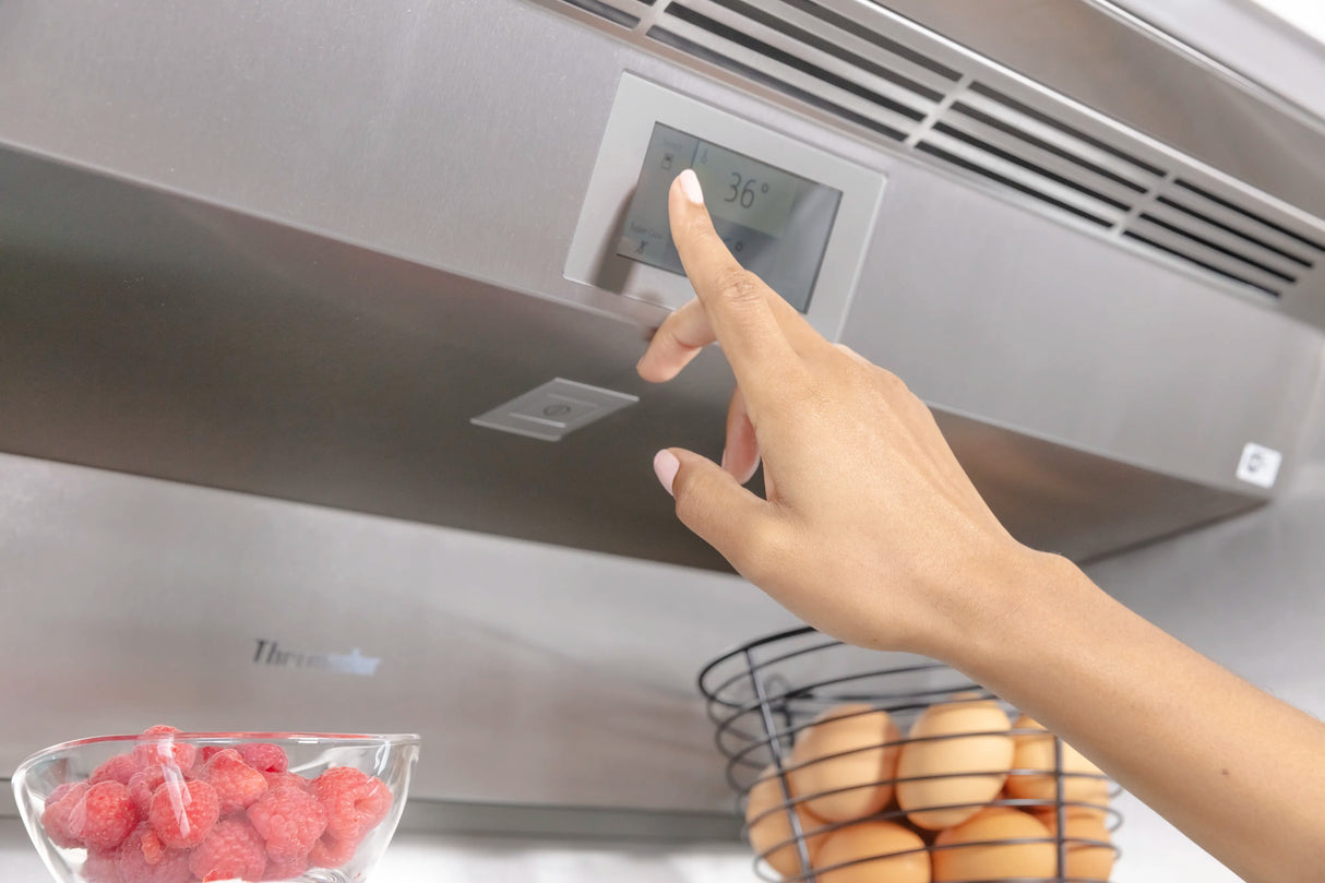 THERMADOR 23.5-Inch Built-in Panel Ready Fresh Food Column - Panel Ready (T23IR900SP)