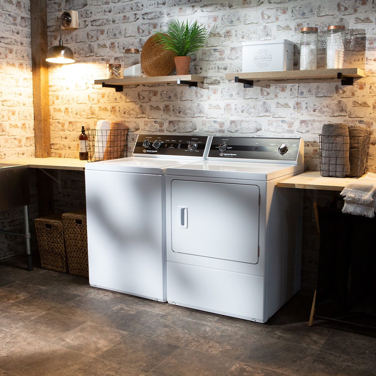 Speed Queen TR3 Ultra-Quiet Top Load Washer with Speed Queen® Perfect Wash™ - White (TR3006WN)