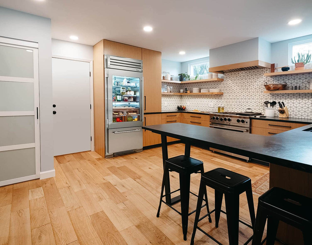 TRUE RESIDENTIAL 30″ Solid Door Refrigerator with Bottom Freezer - Stainless Steel (TR30RBFLSSA)