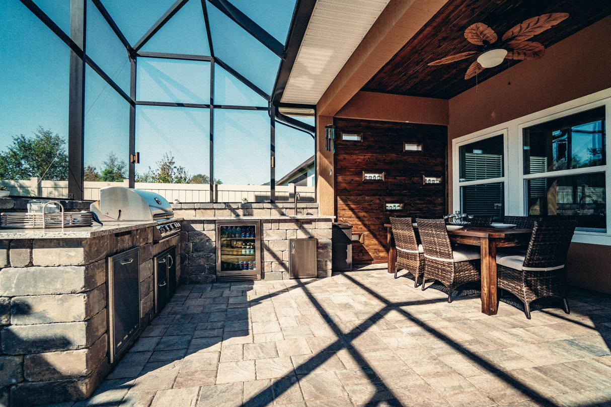 TRUE RESIDENTIAL 15″ Undercounter Refrigerator Solid Stainless - Stainless Steel (TUR15RSSC)