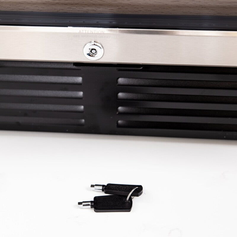 AVANTI Avanti 50 Bottle Wine Cooler - Stainless Steel / 50 Bottles -  (WCR506SS)