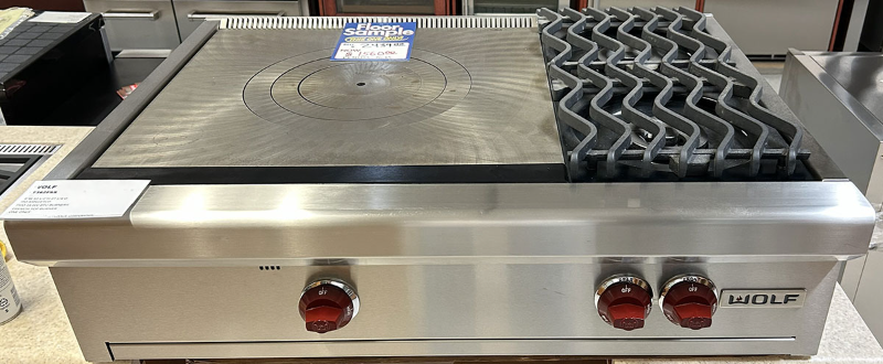 WOLF DISPLAY RT362F 36" Gas Rangetop - 2 Burners, French Top -  (RT362F)