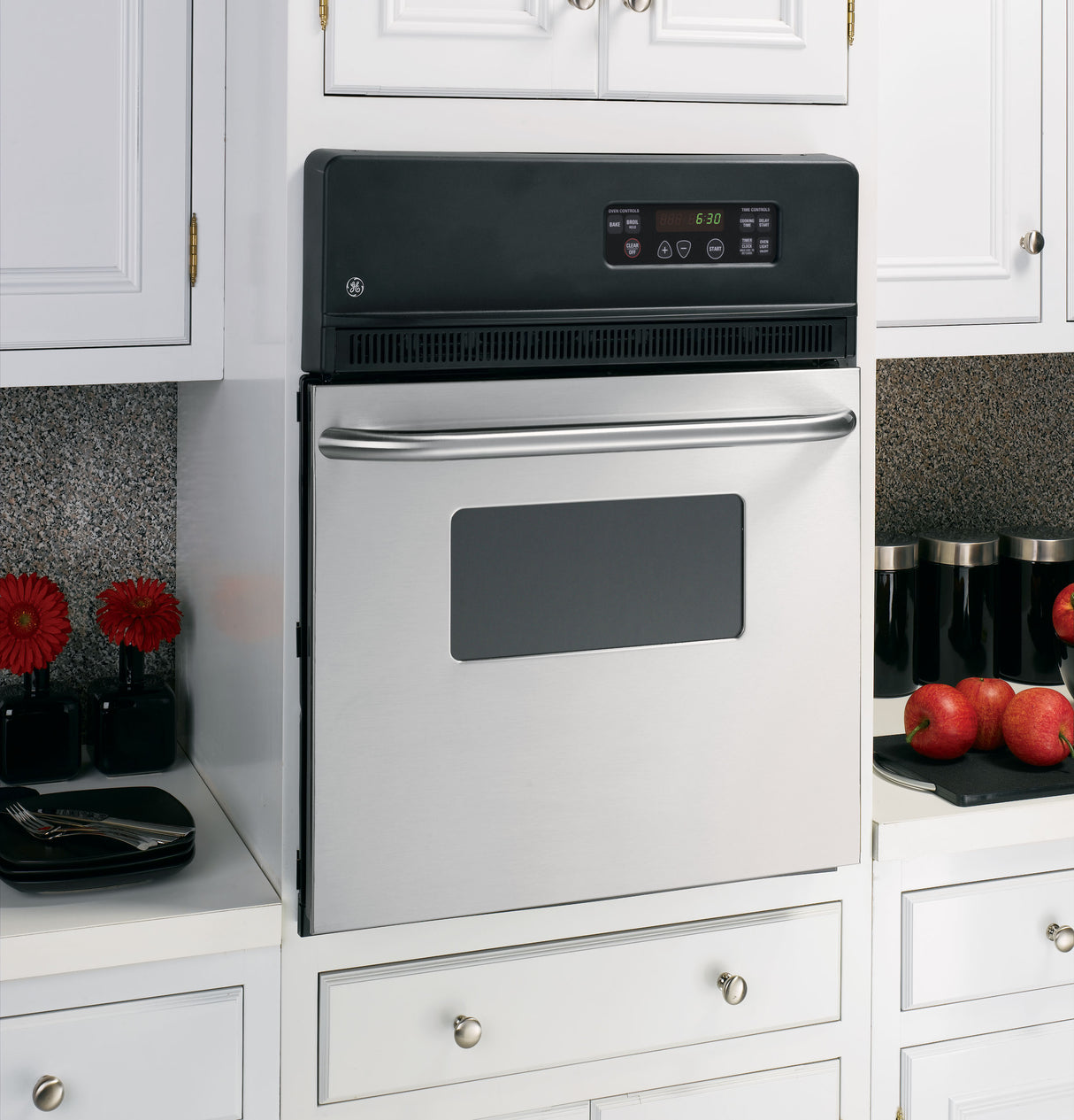 GE APPLIANCES GE(R) 24" Electric Single Standard Clean Wall Oven -  (JRS06SKSS)